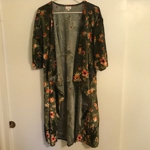 Medium Lularoe Shirley